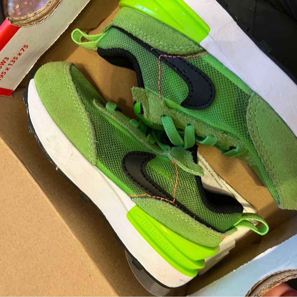 Green, orange and white Nike Waffle One - size 7c